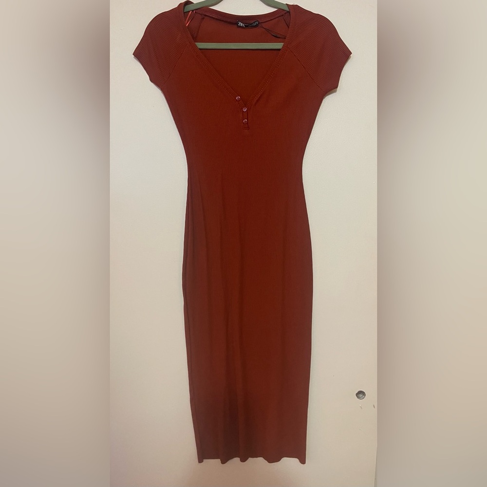 Zara Rust Midi Dress - Picture 2 of 3